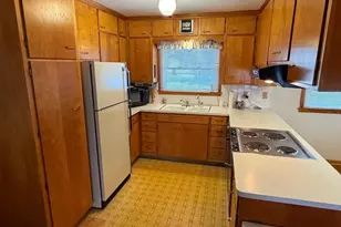 205 Lakeview Dr, Eagle Lake, MN 56024 - Photo 4