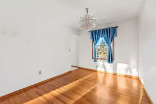 915 Pineview Ln N, Plymouth, MN 55441 - Photo 6