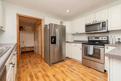 2012 Hillsboro Avenue N, Golden Valley, MN 55427 - Photo 4