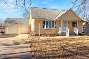 3036 Queen Ave, Slayton, MN 56172 - Photo 1