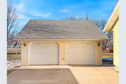 3036 Queen Avenue, Slayton, MN 56172 - Photo 6