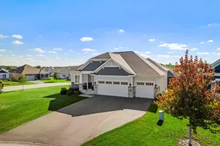 10706 28th Ct NE, Saint Michael, MN 55376 - Photo 2