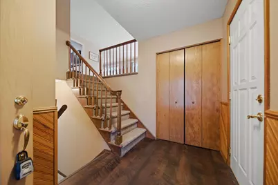 10029 108th Place N, Maple Grove, MN 55369 - Photo 4