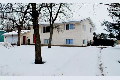 1208 15th Avenue N, Princeton, MN 55371 - Photo 2