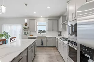 838 Foxglove Ter, Waconia, MN 55387 - Photo 10