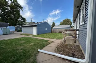 1874 Hoyt Ave E, Saint Paul, MN 55119 - Photo 22
