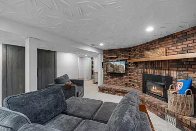 914 Lewis Street S, Shakopee, MN 55379 - Photo 12