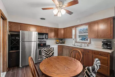 914 Lewis Street S, Shakopee, MN 55379 - Photo 6