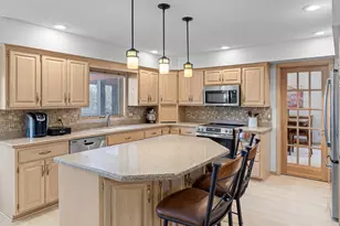 10840 46th Pl N, Plymouth, MN 55442 - Photo 4