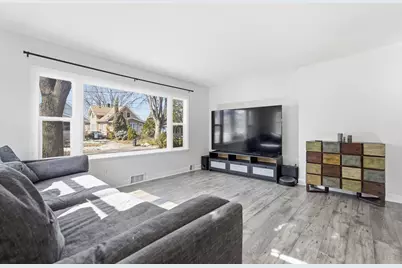 2101 3rd Street NE, Minneapolis, MN 55418 - Photo 2