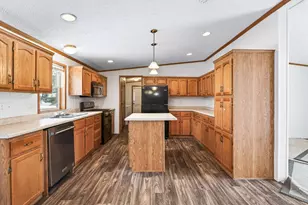 901 Hamlet Cir, Lakeville, MN 55044 - Photo 18