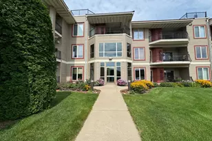 1401 N Lakeshore Dr, Lake City, MN 55041 - Photo 2