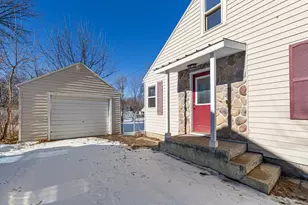 1042 S Oak Ave, Owatonna, MN 55060 - Photo 6