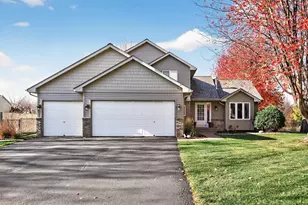 9020 Tamarack Ln, Rockford, MN 55373 - Photo 2