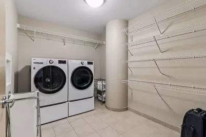 215 10th Avenue S #212, Minneapolis, MN 55415 - Photo 34