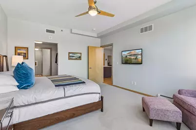 215 10th Avenue S #212, Minneapolis, MN 55415 - Photo 18