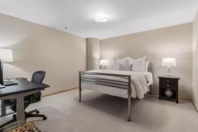 215 10th Avenue S #212, Minneapolis, MN 55415 - Photo 26