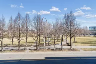 215 10th Ave S, Minneapolis, MN 55415 - Photo 36