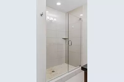 215 10th Avenue S #212, Minneapolis, MN 55415 - Photo 36