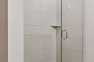 215 10th Ave S, Minneapolis, MN 55415 - Photo 36