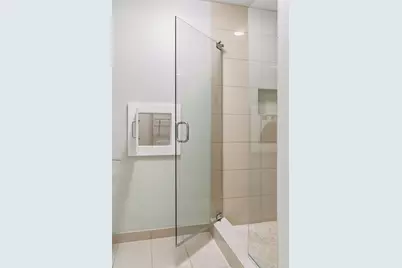 215 10th Avenue S #212, Minneapolis, MN 55415 - Photo 32