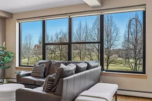 215 10th Ave S, Minneapolis, MN 55415 - Photo 12