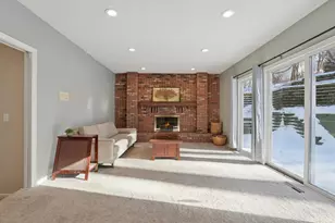 1276 Dunberry Ln, Eagan, MN 55123 - Photo 4