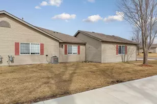 1302 25th Ave NW, Faribault, MN 55021 - Photo 28