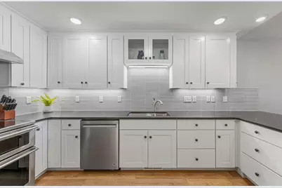 1302 25th Avenue NW, Faribault, MN 55021 - Photo 4