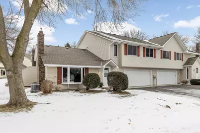3628 Gershwin Lane N, Oakdale, MN 55128 - Photo 2