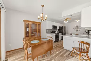 7842 Glenda Ct, Apple Valley, MN 55124 - Photo 14