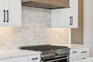 5671 Oakridge Trl S, Afton, MN 55001 - Photo 16