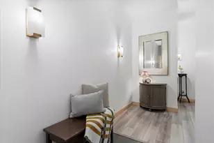 270 4th St E, Saint Paul, MN 55101 - Photo 4