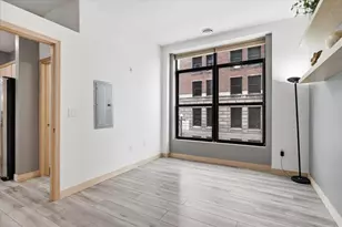 270 4th St E, Saint Paul, MN 55101 - Photo 22