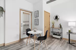 270 4th St E, Saint Paul, MN 55101 - Photo 18