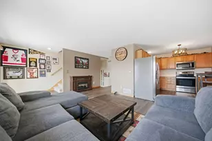 1579 County Rd D E, Maplewood, MN 55109 - Photo 6