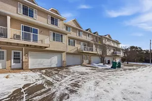 1579 County Rd D E, Maplewood, MN 55109 - Photo 20