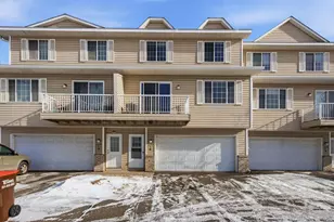 1579 County Rd D E, Maplewood, MN 55109 - Photo 18