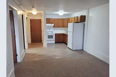 215 Linden Avenue W, Winsted, MN 55395 - Photo 2