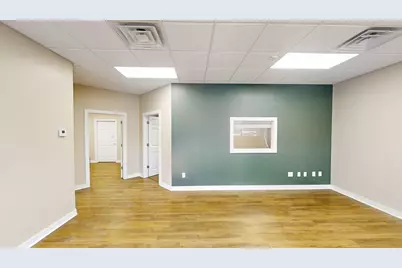 1317 Broadway Avenue SE, Albert Lea, MN 56007 - Photo 8