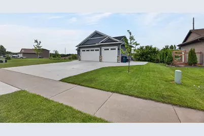 11411 Latham Lane, Chisago City, MN 55013 - Photo 2