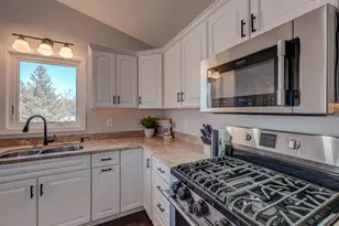 938 Waxon Ln, Hudson, WI 54016 - Photo 20