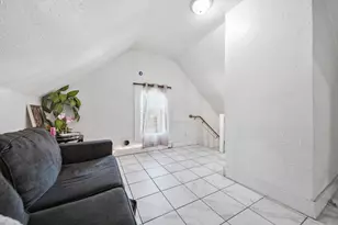 821 Edmund Ave, Saint Paul, MN 55104 - Photo 22