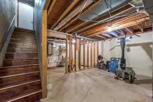 211 Tanglewood Ln, Blue Earth, MN 56013 - Photo 32