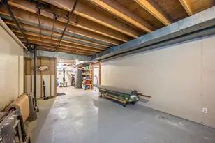 211 Tanglewood Ln, Blue Earth, MN 56013 - Photo 36