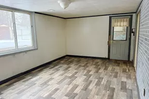 103 Bullis St, Kenyon, MN 55946 - Photo 2