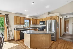 20194 Farnham Ave N, Forest Lake, MN 55025 - Photo 6