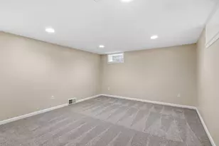 749 Cottage Ave W, Saint Paul, MN 55117 - Photo 24
