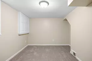 749 Cottage Ave W, Saint Paul, MN 55117 - Photo 22