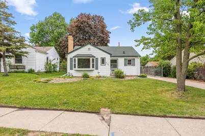 749 Cottage Avenue W, Saint Paul, MN 55117 - Photo 2